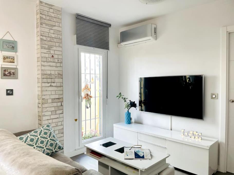 Nuevo!! Apartamento Lujo&Confort. Parking Seville Exterior photo